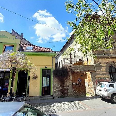 Апартаменты Cool & Cozy Center Суботица Экстерьер фото
