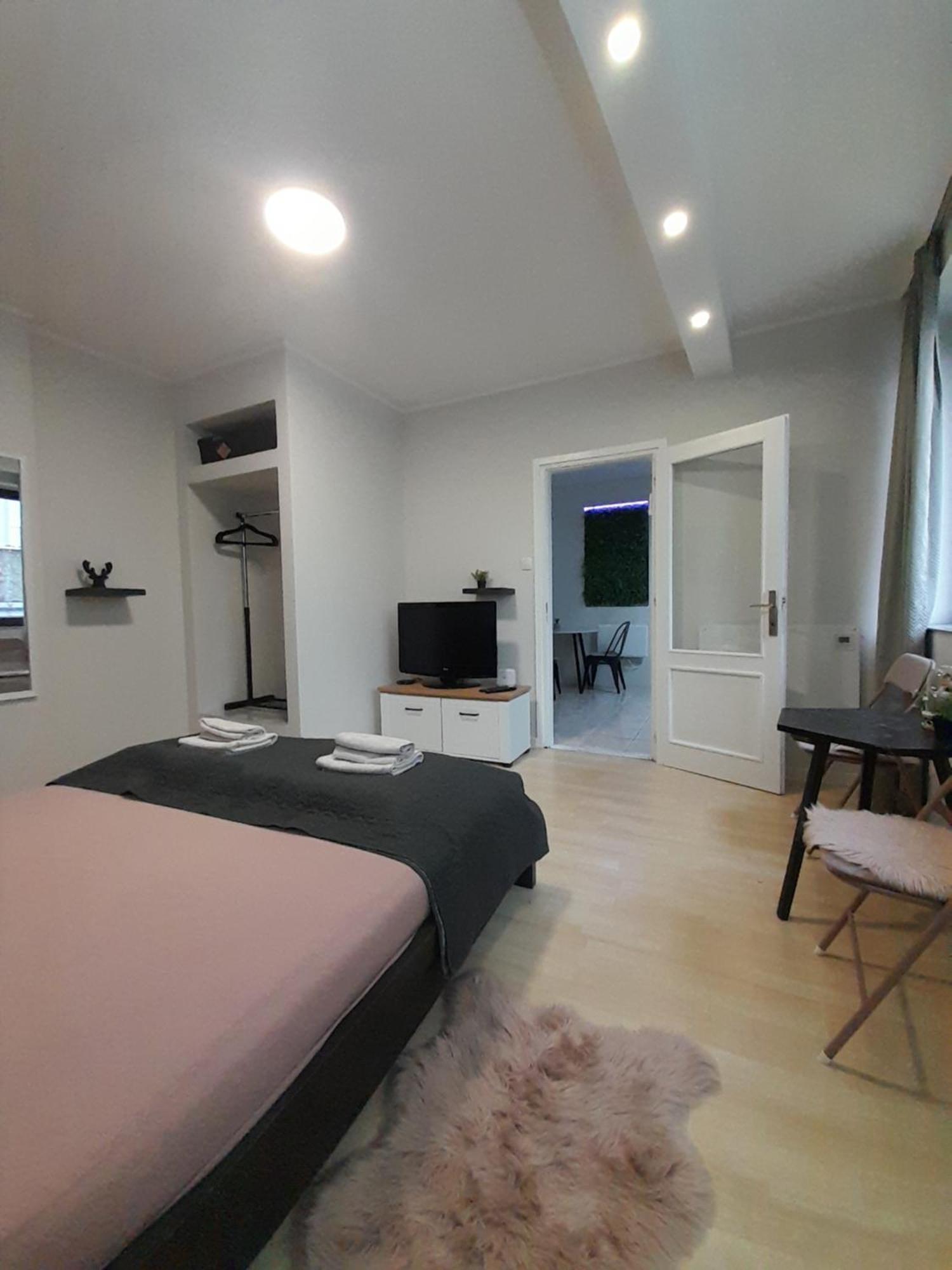 Апартаменты Cool & Cozy Center Суботица Экстерьер фото